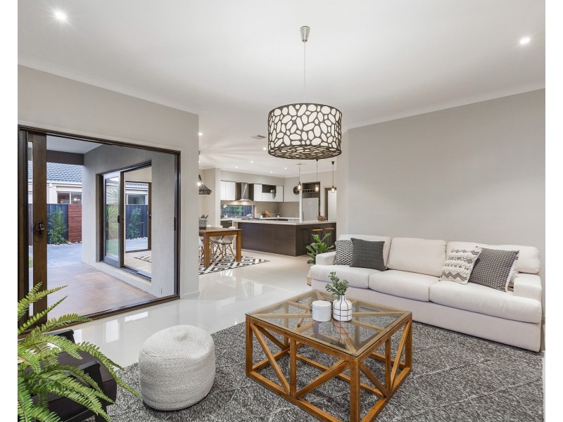 243 Saltwater Promenade, Point Cook VIC 3030