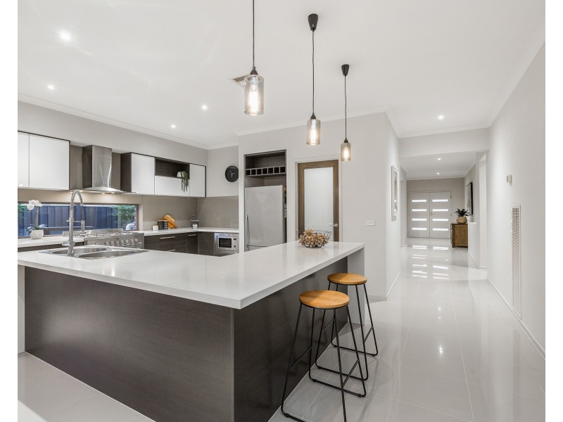 243 Saltwater Promenade, Point Cook VIC 3030