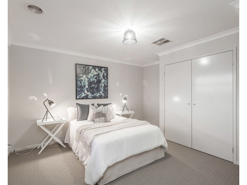 243 Saltwater Promenade, Point Cook VIC 3030