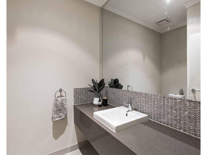 243 Saltwater Promenade, Point Cook VIC 3030