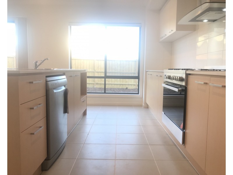 9 Williams Landing Boulevard, Williams Landing VIC 3027