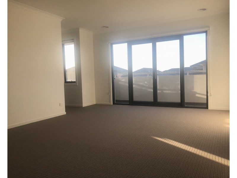 9 Williams Landing Boulevard, Williams Landing VIC 3027