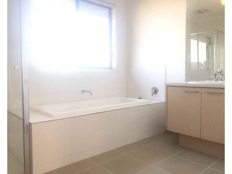 9 Williams Landing Boulevard, Williams Landing VIC 3027