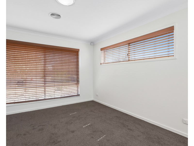 20 Campaspe Way, Point Cook VIC 3030