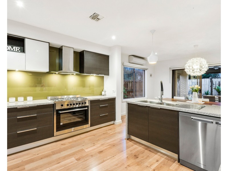 5 Waves Drive, Point Cook VIC 3030