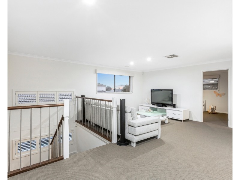 5 Waves Drive, Point Cook VIC 3030