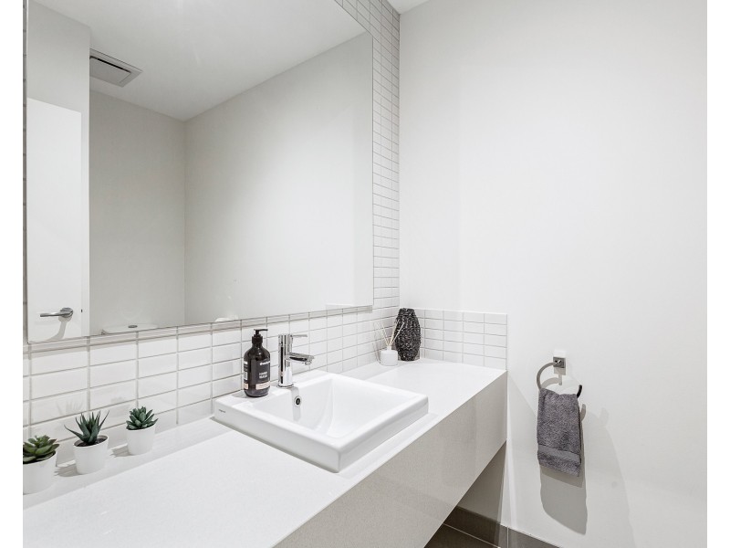 5 Waves Drive, Point Cook VIC 3030