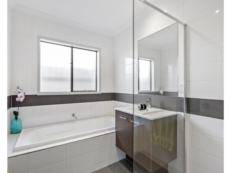 13 Duchess Court, Point Cook VIC 3030