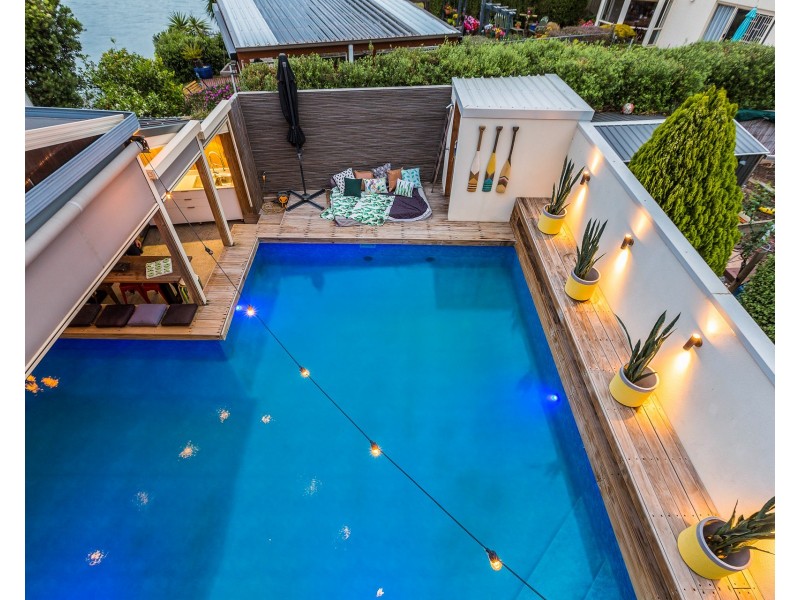 6 Panorama Way, Sanctuary Lakes VIC 3030
