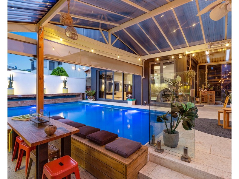 6 Panorama Way, Sanctuary Lakes VIC 3030