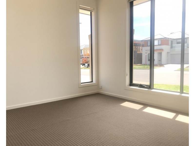 76 Gramercy Boulevard, Point Cook VIC 3030