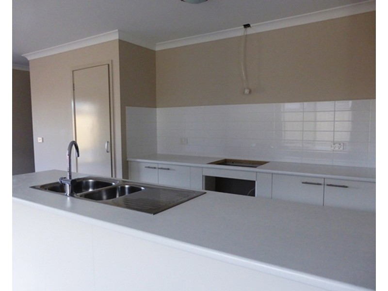 14 Solitude Crescent, Point Cook VIC 3030