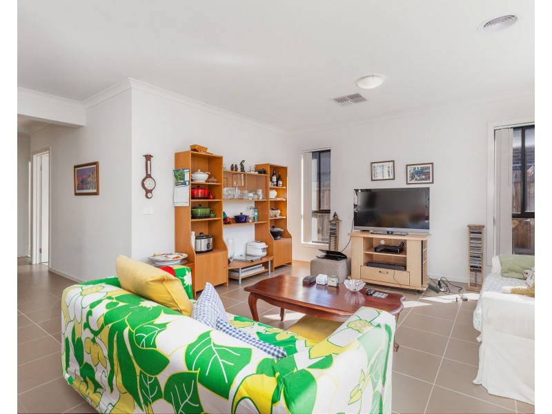 142 Haze Drive, Point Cook VIC 3030