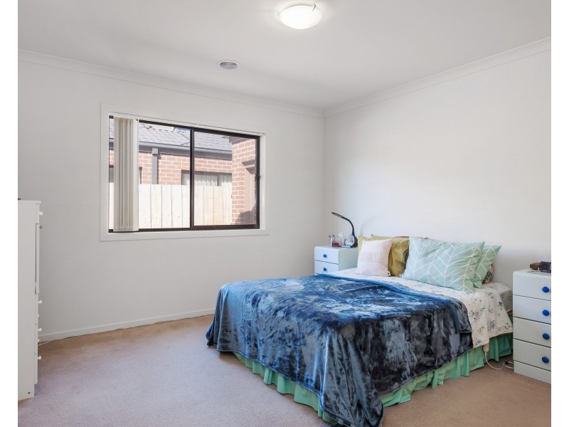 142 Haze Drive, Point Cook VIC 3030
