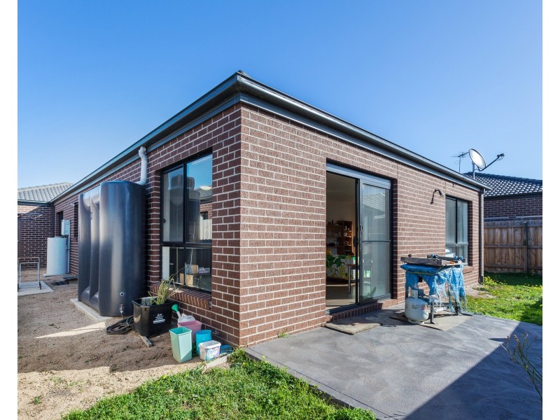 142 Haze Drive, Point Cook VIC 3030