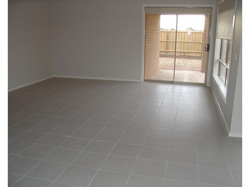 32 Ribbon Gum Drive, Tarneit VIC 3029