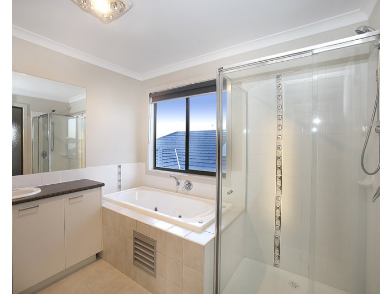 19 Manhattan Close, Point Cook VIC 3030