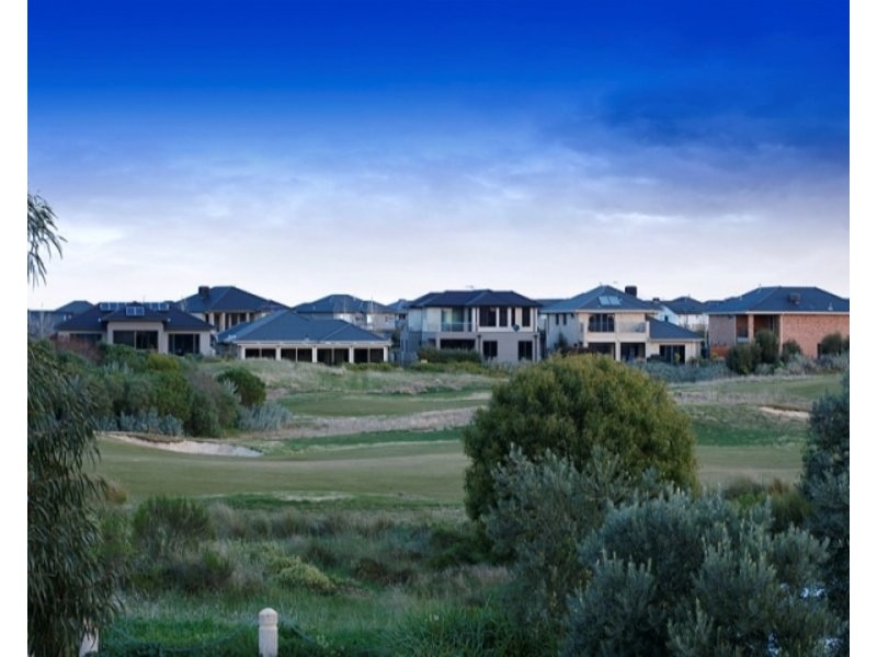 19 Manhattan Close, Point Cook VIC 3030
