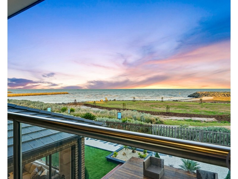 14  Starboard Way, Werribee South VIC 3030