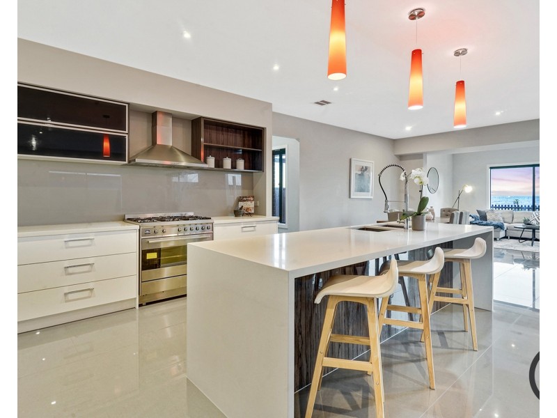 14  Starboard Way, Werribee South VIC 3030