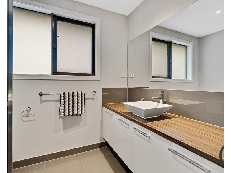 14  Starboard Way, Werribee South VIC 3030