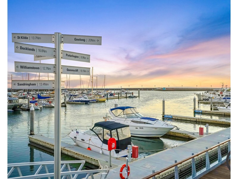 132/33 Quay Boulevard, Werribee South VIC 3030