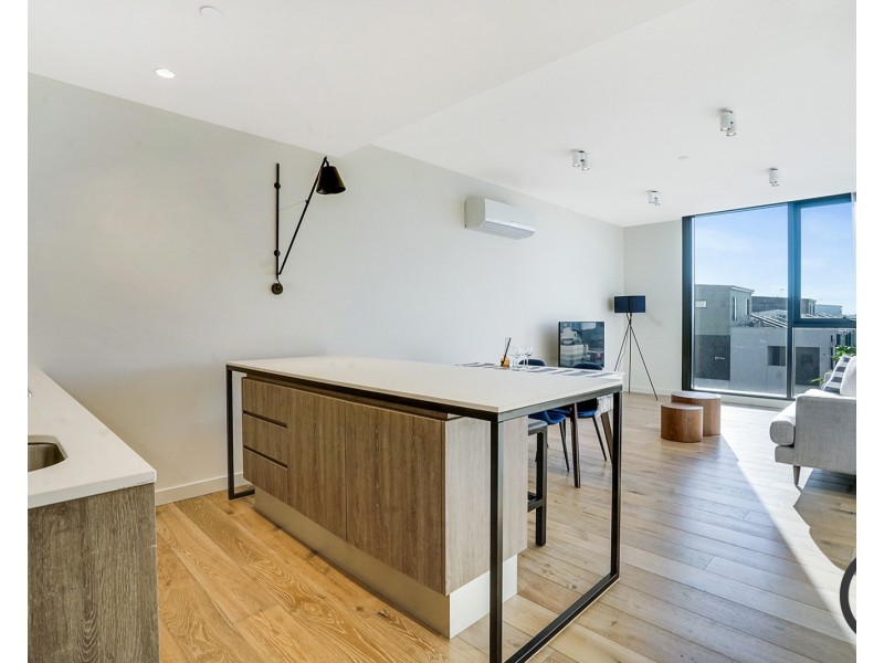 234/33 Quay Boulevard, Werribee South VIC 3030