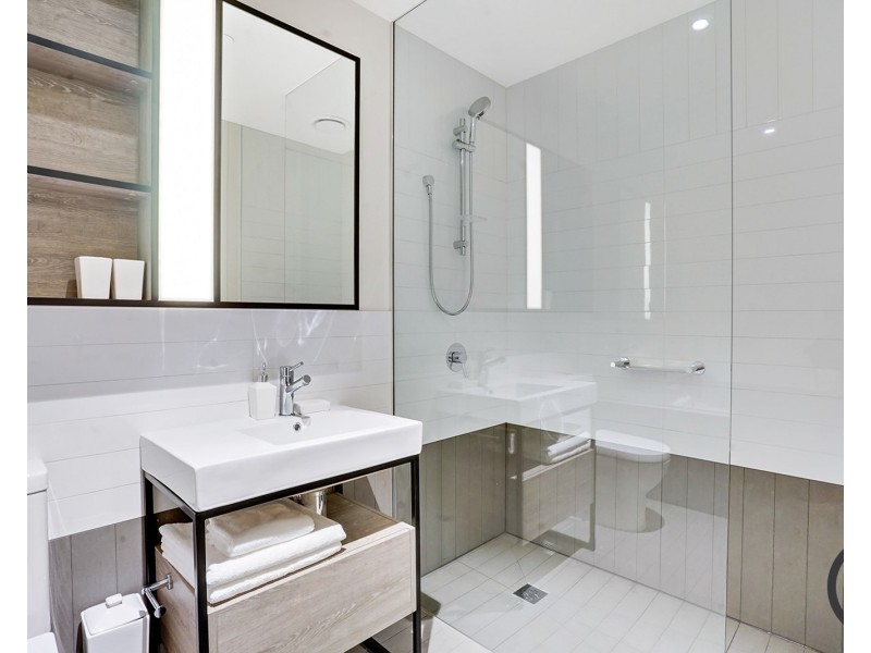 234/33 Quay Boulevard, Werribee South VIC 3030