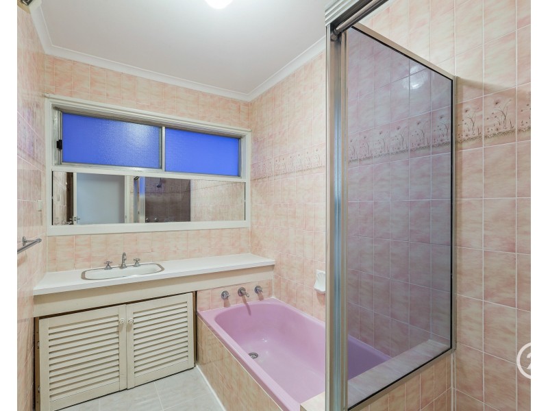 35 Kingsley Road, Airport West VIC 3042