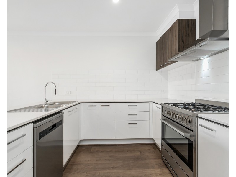 19 Singleton Way, Point Cook VIC 3030