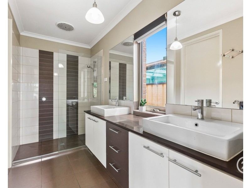 29 San  Sebastian Drive, Point Cook VIC 3030