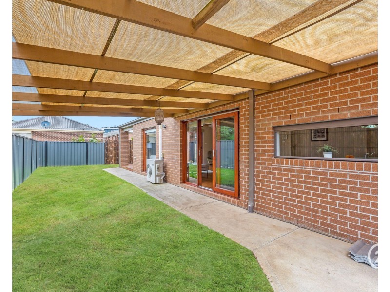 29 San  Sebastian Drive, Point Cook VIC 3030