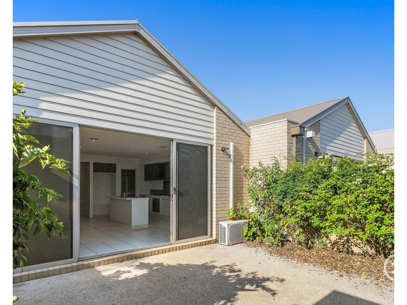 13 Reef Walk, Point Cook VIC 3030