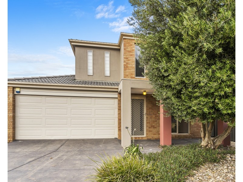 4 Coombes Court, Point Cook VIC 3030