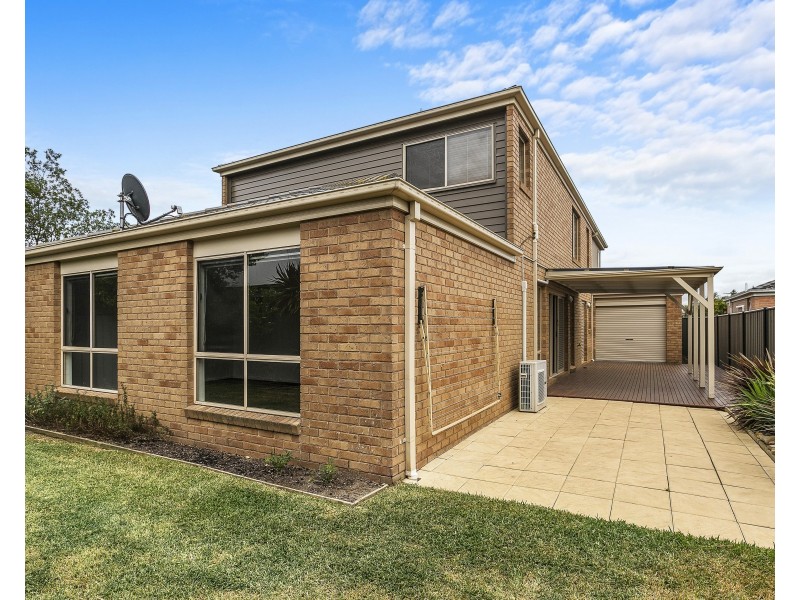 4 Coombes Court, Point Cook VIC 3030