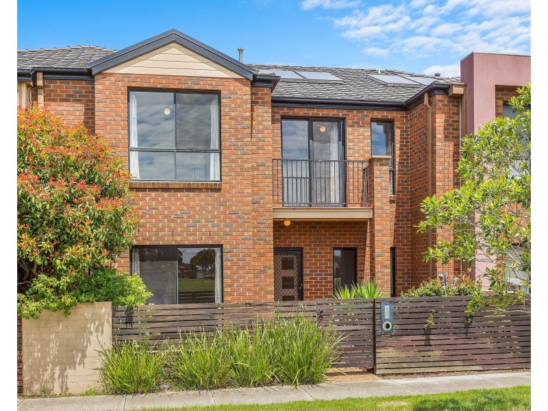 41 Lincoln Heath Boulevard, Point Cook VIC 3030