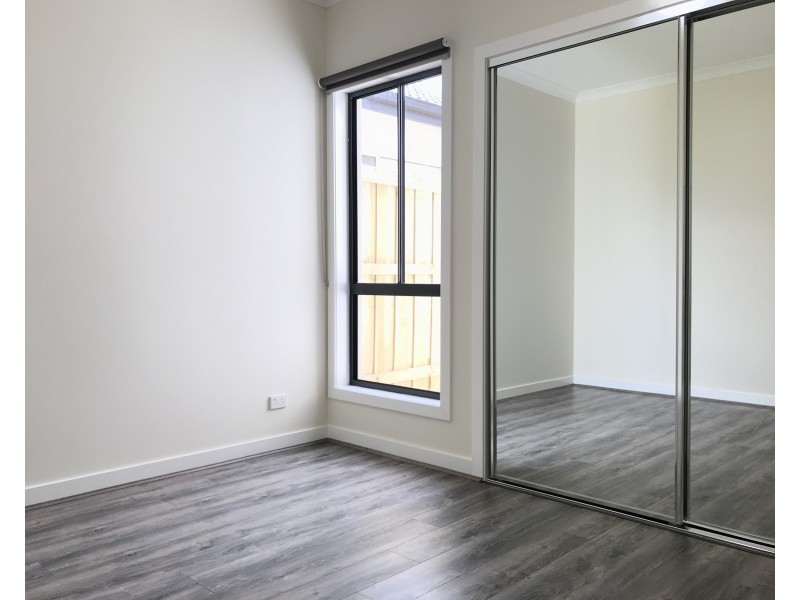 12 Berkshire Avenue, Truganina VIC 3029