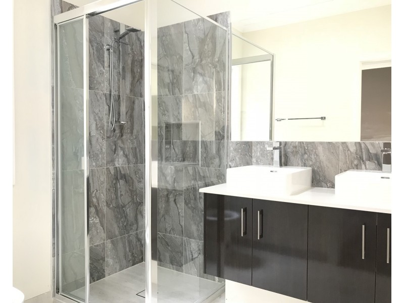 12 Berkshire Avenue, Truganina VIC 3029