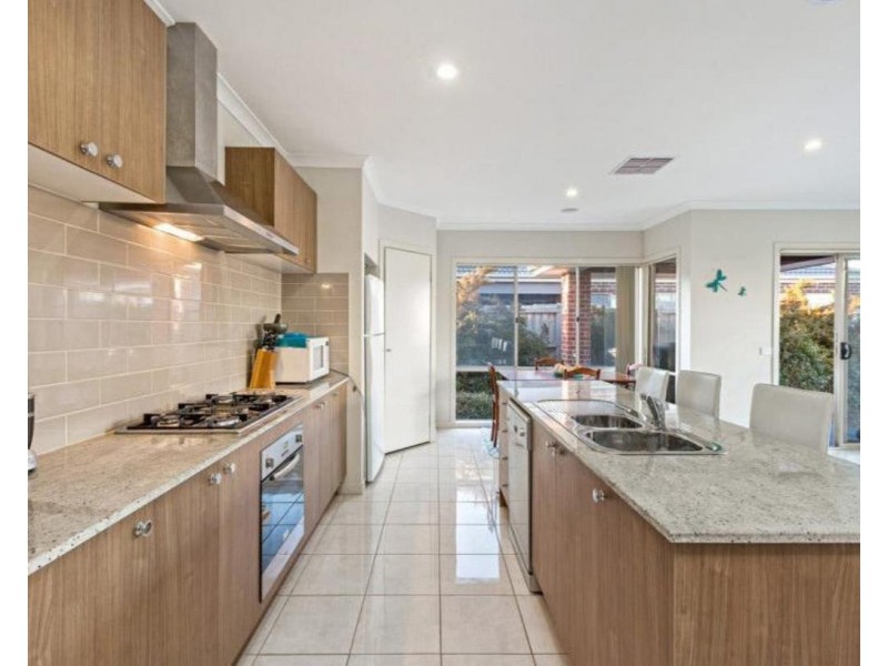 10 Magnetic Avenue, Point Cook VIC 3030
