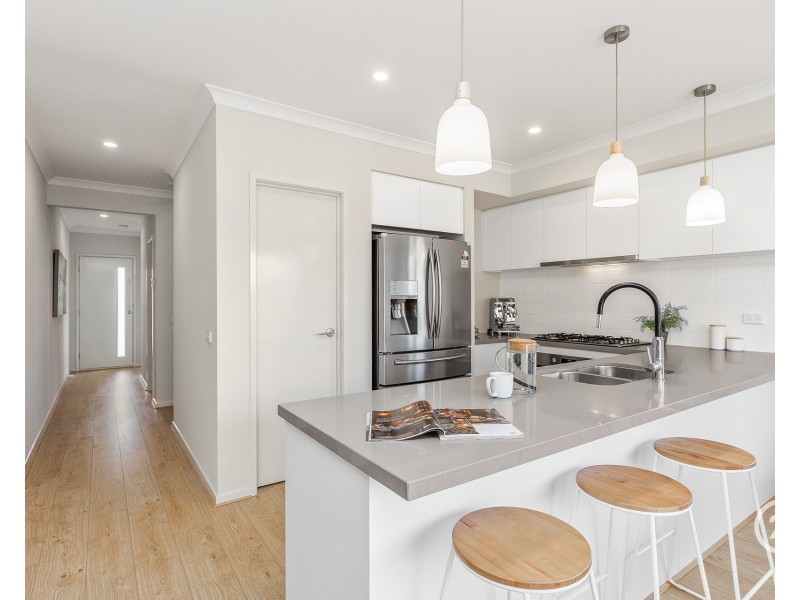 28 Bowling Avenue, Point Cook VIC 3030