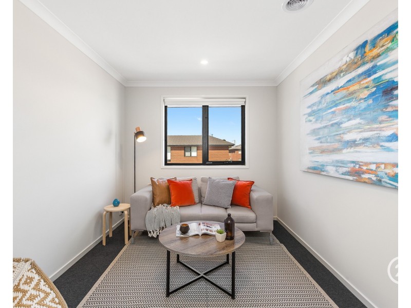 28 Bowling Avenue, Point Cook VIC 3030