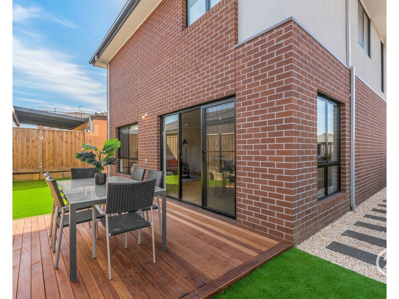 28 Bowling Avenue, Point Cook VIC 3030