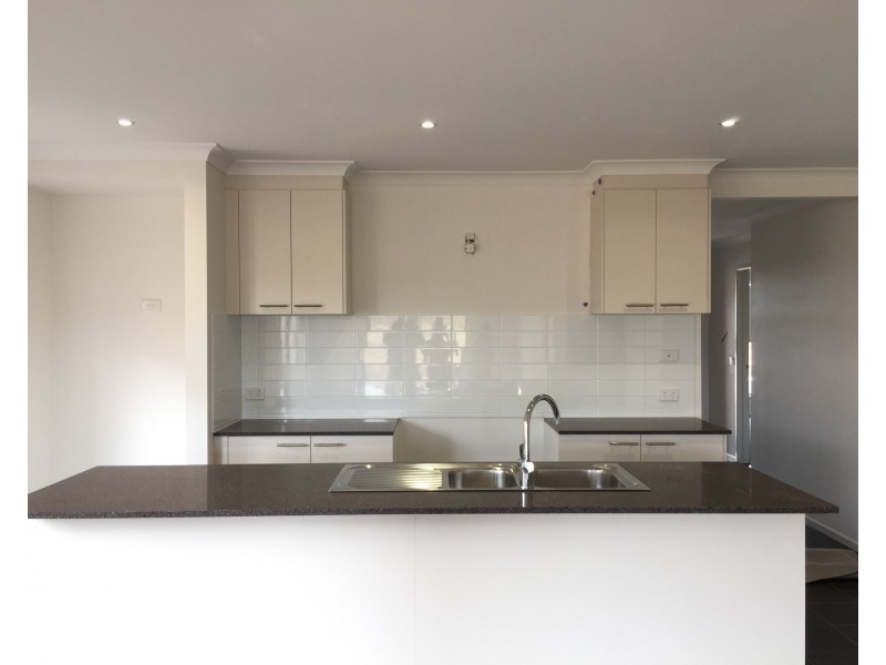 29  O’Leary Way, Maddingley VIC 3340