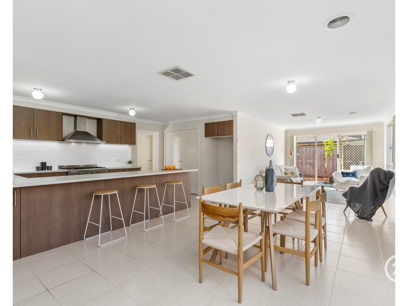 39 Tropic Circuit, Point Cook VIC 3030