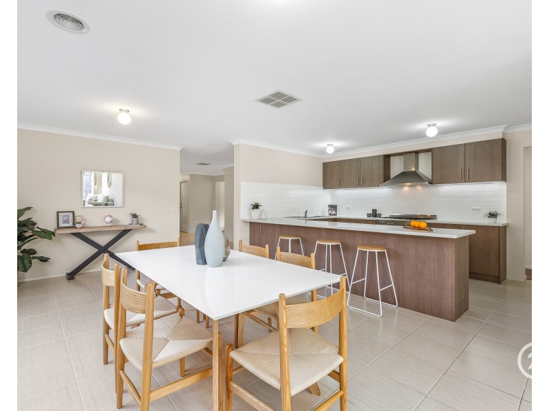 39 Tropic Circuit, Point Cook VIC 3030