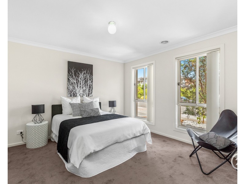 39 Tropic Circuit, Point Cook VIC 3030