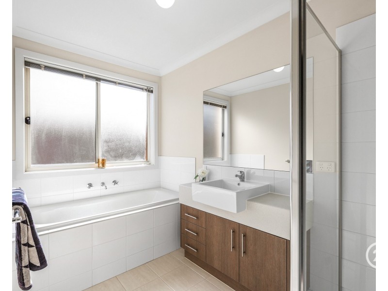 39 Tropic Circuit, Point Cook VIC 3030