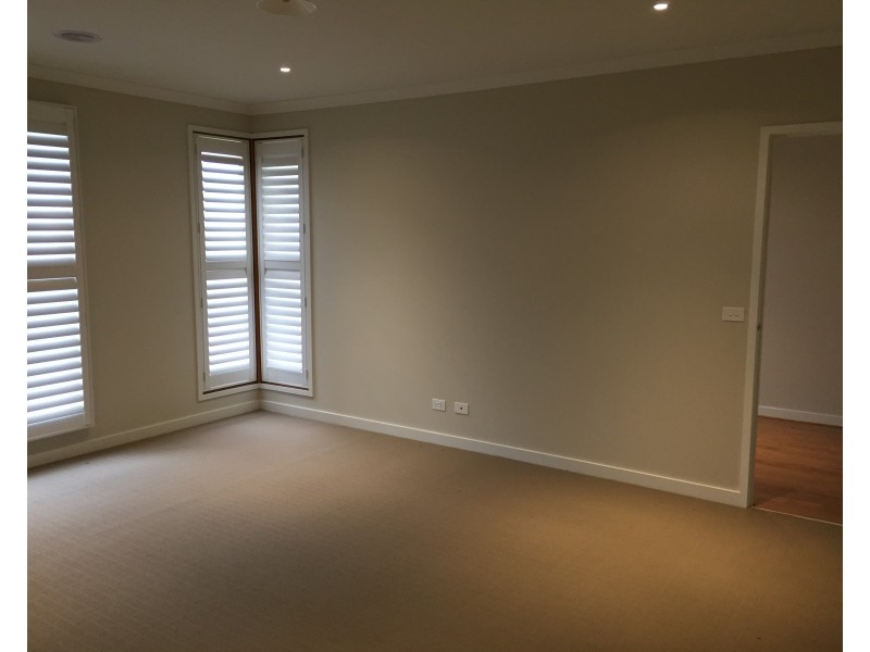 27 Elland Circuit, Truganina VIC 3029