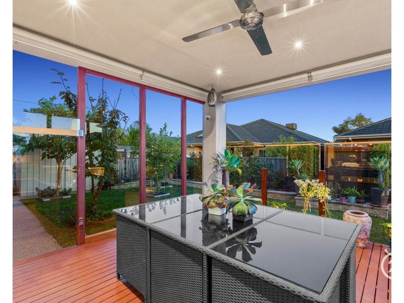 3 Sunseeker Chase, Sanctuary Lakes VIC 3030