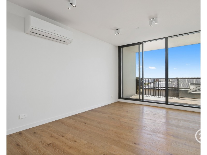 102/33 Quay Boulevard, Werribee South VIC 3030